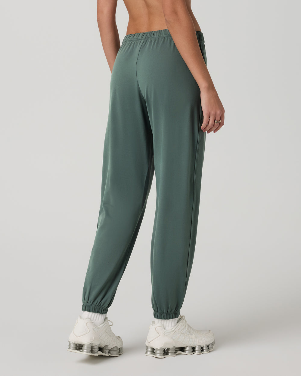 Vuori Women's Halo Modern Sweatpant