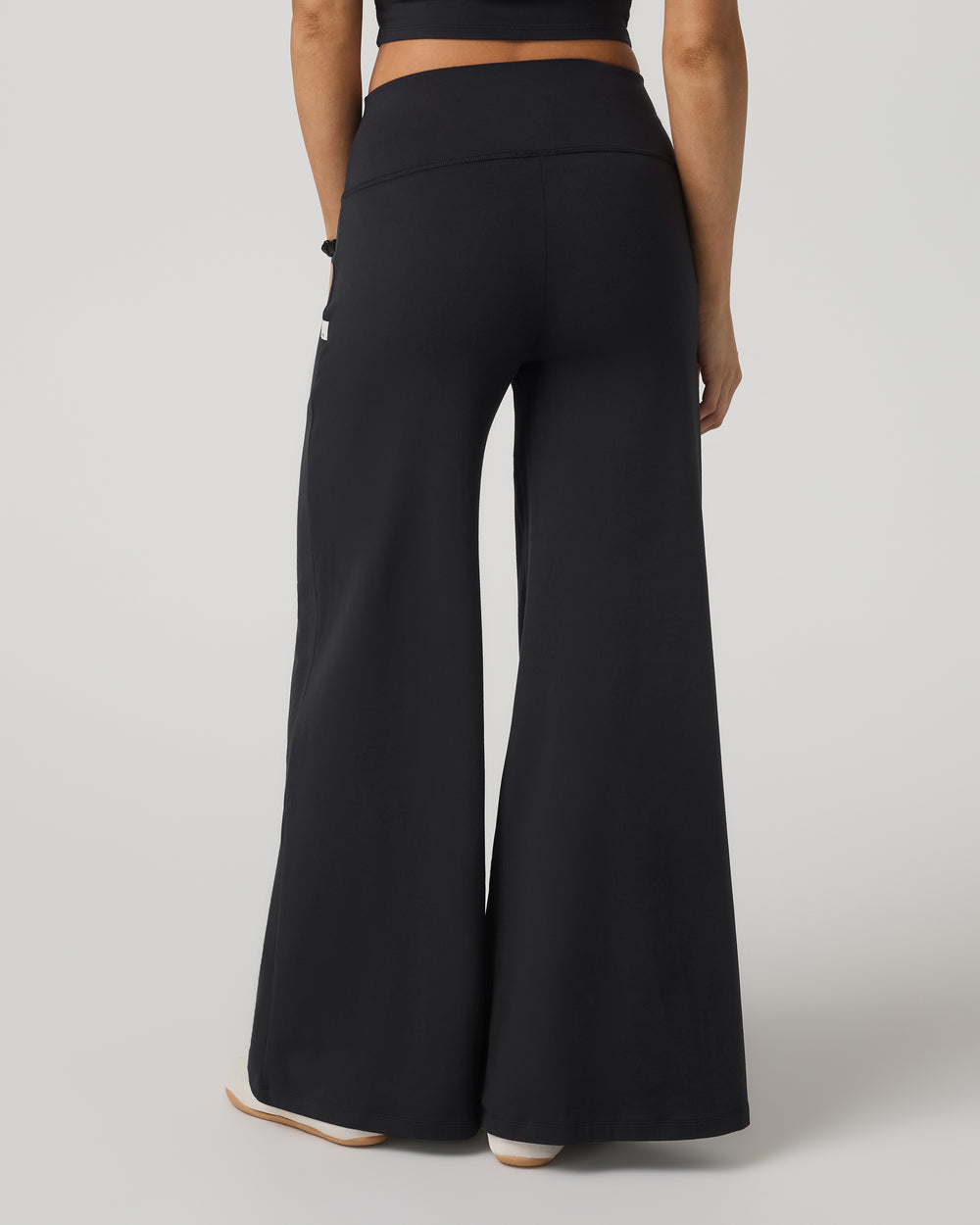 Vuori Women's Halo Easy Wideleg Pant