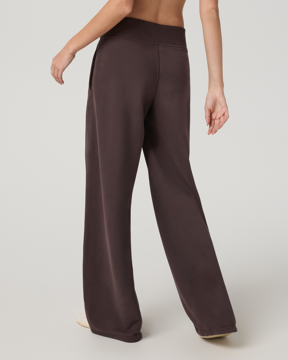 Vuori Women's Sedona Midrise Wideleg Sweat