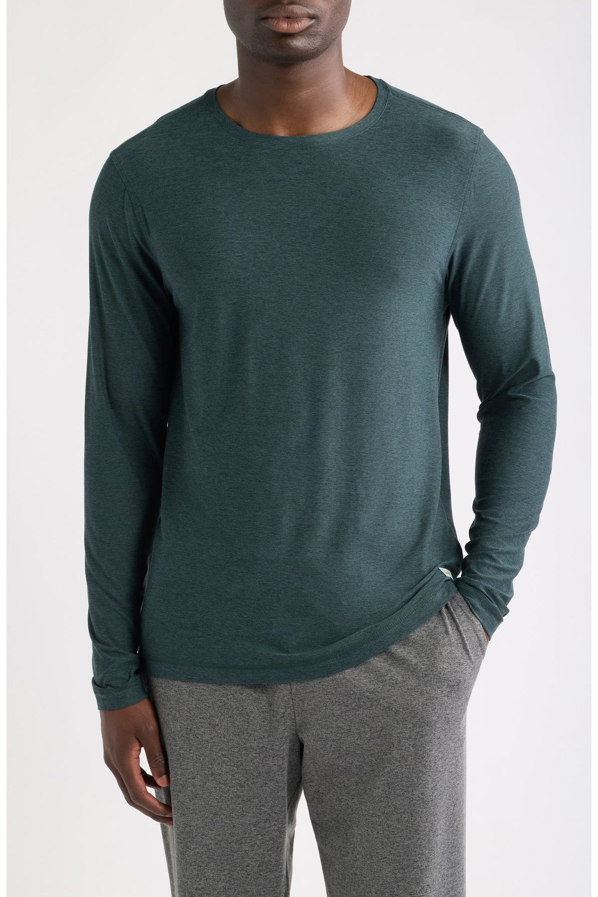 Vuori Men's Long Sleeve Strato Tech tee