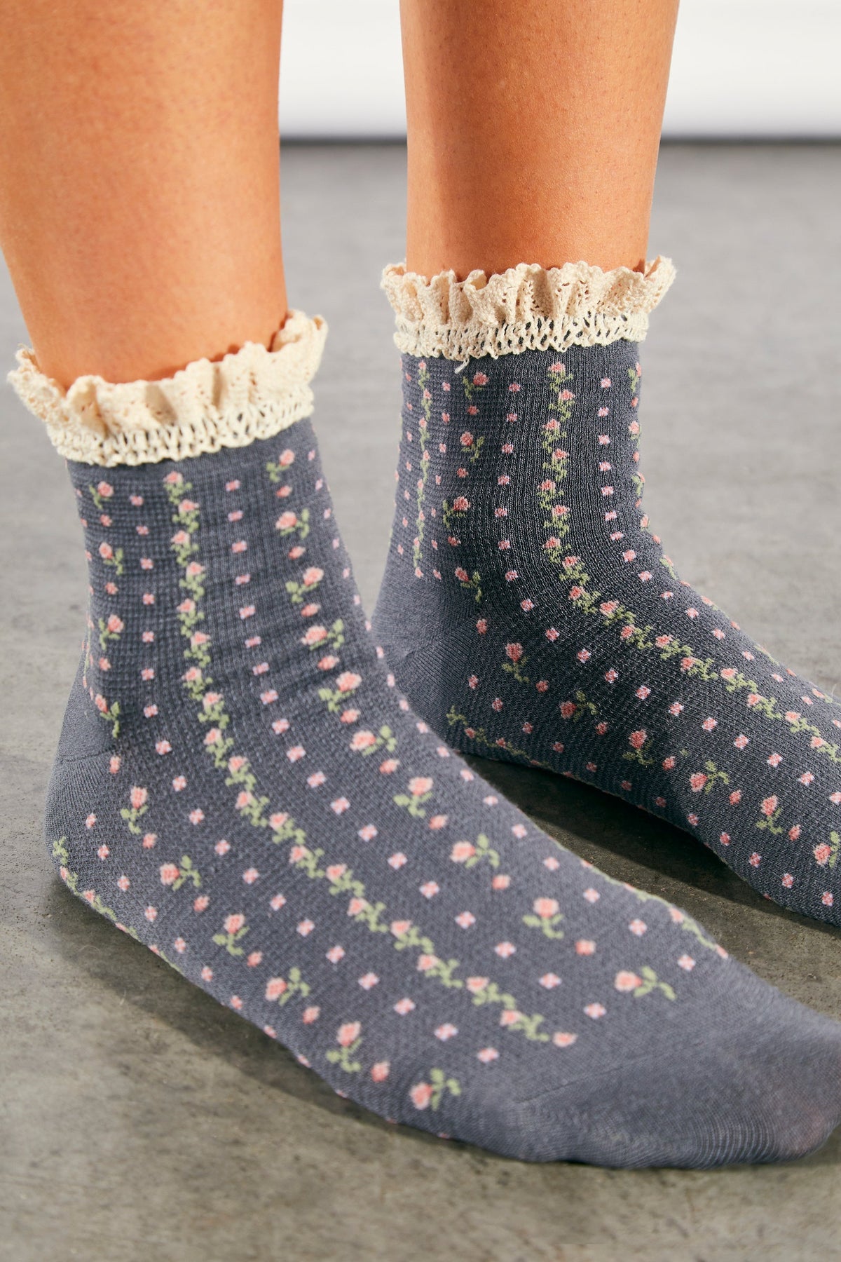 Free People Rosebud Waffle Knit Ankle Socks