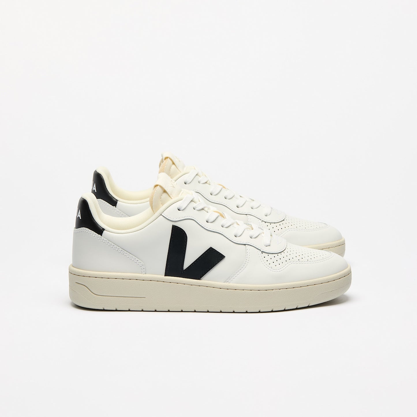 Veja Men's V-10 Prime Leather