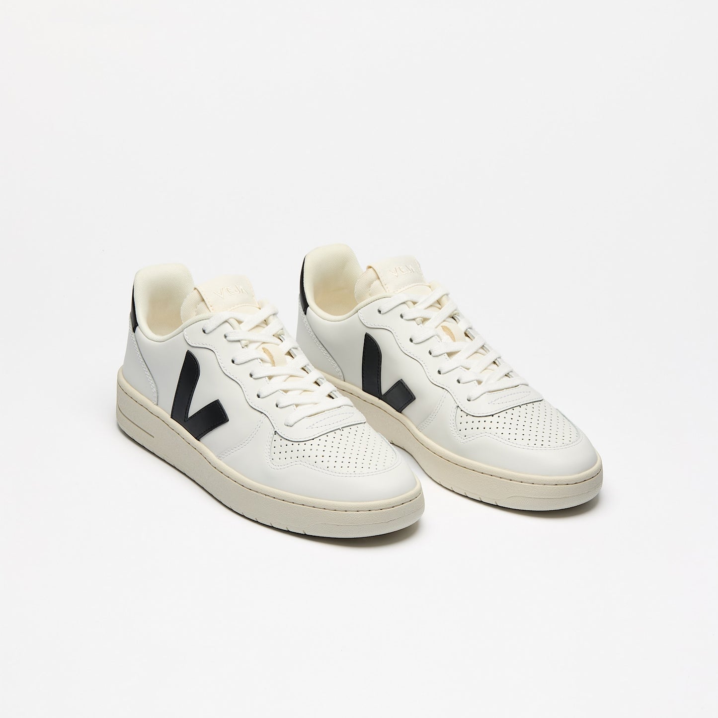 Veja Men's V-10 Prime Leather