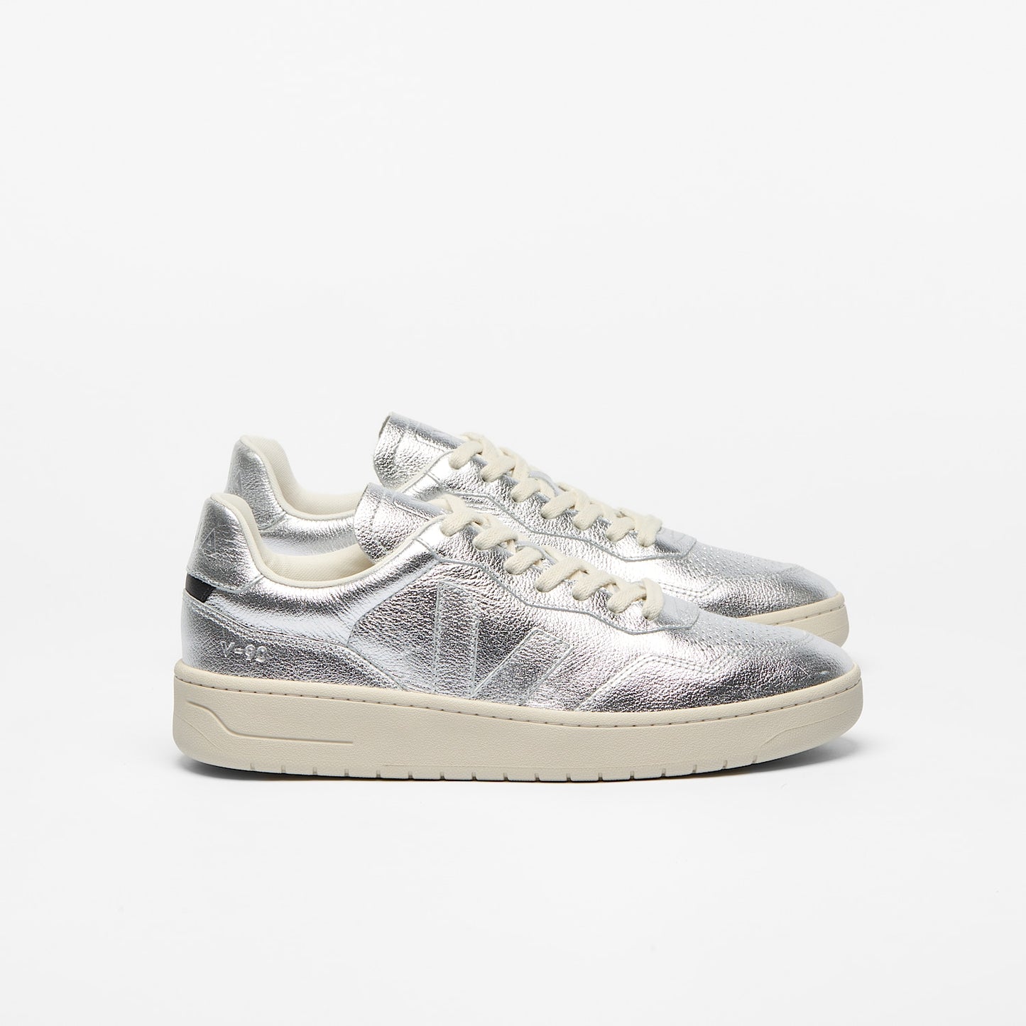 Veja Women's V-90 O.T Leather